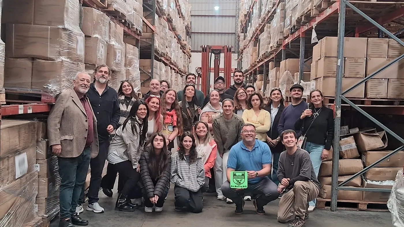 Visita Escuela Técnica Superior Maldonado de Uruguay al depósito de Outsourcing S.A. en Avellaneda